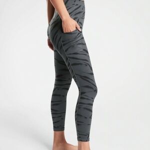 Athleta Salutation Stash Pocket II 7/8 Legging in Zebra